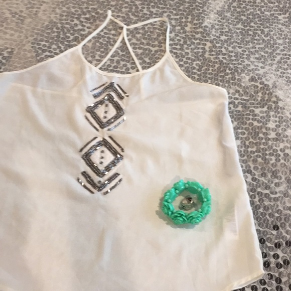 Top - Picture 3 of 5